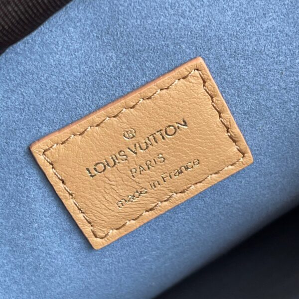 Túi Louis Vuitton LV Coussin 2023 Siêu Cấp Màu Nâu 26cm (7)