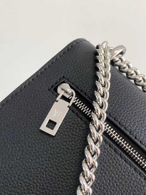 Túi Louis Vuitton LV Mylockme Chain Bag Like Auth Màu Đen 22.5x17x5 (2)