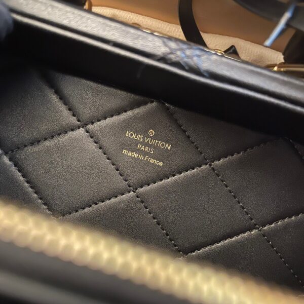 Túi Louis Vuitton LV Petite Valise Trunk Siêu Cấp Dạng Hộp (1)