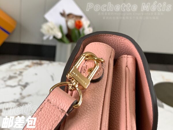 Túi Louis Vuitton LV Pochette Metis Màu Hồng Siêu Cấp (1)