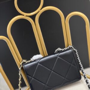 Túi Xách Chanel Woc C19 Siêu Cấp Da Mịn Màu Đen Size 19cm (1)