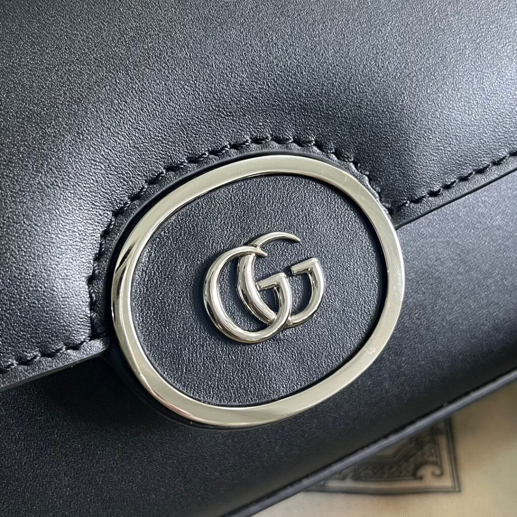 Túi Xách Gucci Petite GG Shoulder Bag Màu Đen (1)