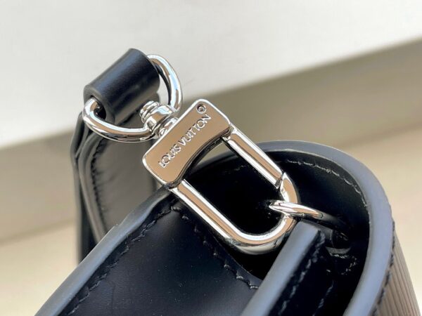 Túi Xách Louis Vuitton Clutch Thames Siêu Cấp Màu Đen 25cm (1)