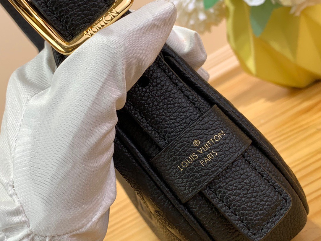Discover Our Small Wallets for Women  LOUIS VUITTON AUSTRALIA