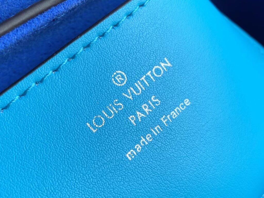 Túi Xách Louis Vuitton LV Twist Màu Xanh Dương Da Bò 24cm (2)