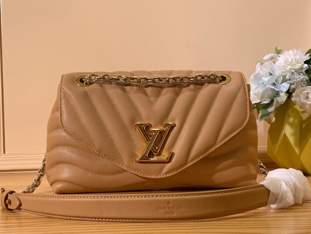Túi louis Vuitton LV New Wave Nữ Da Bò Siêu Cấp 24x14x9cm (1)