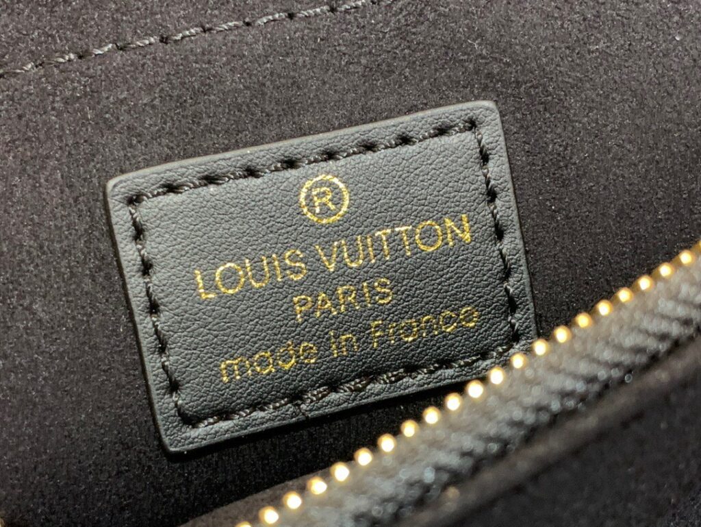 Túi louis Vuitton LV New Wave Nữ Màu Đen Siêu Cấp 24x14x9cm (1)
