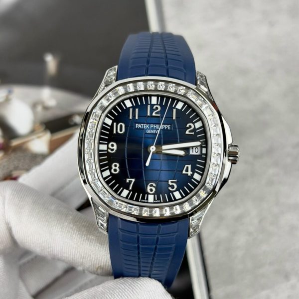 Đồng Hồ Patek Philippe Aquanaut 5168G Đính Đá Baguette Màu Xanh GRF (9)