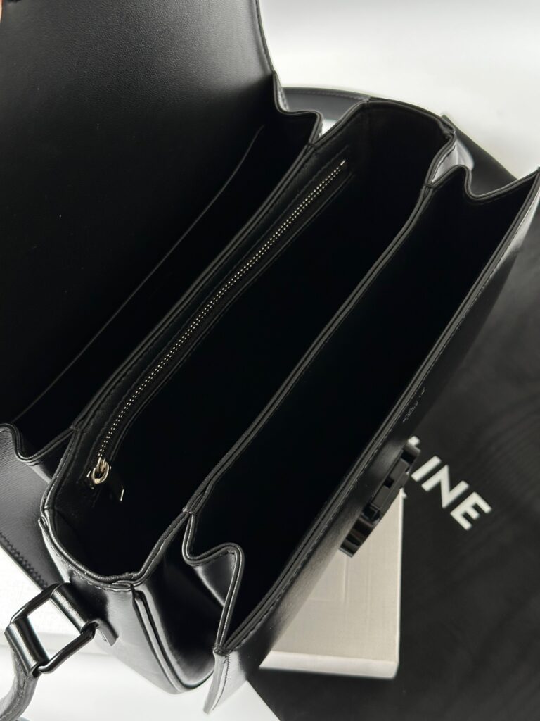 Túi Celine Triomphe Shoulder Bag Siêu Cấp Màu Đen 19cm (2)