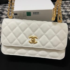 Túi Chanel Woc Charm dây đeo chéo màu trắng Siêu Cấp 20cm (2)