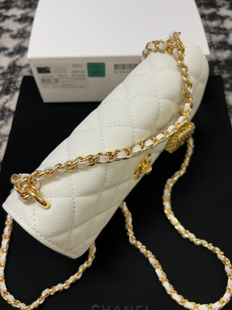Túi Chanel Woc Charm dây đeo chéo màu trắng Siêu Cấp 20cm (2)