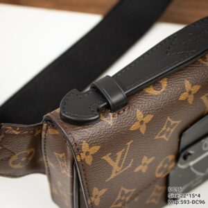 Túi Đeo Hông Nam Louis Vuitton LV S Lock Sling Bag Monogram Rep 11 22x15x4cm (2)