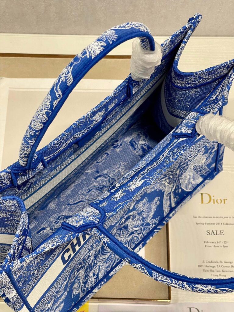 Túi Dior Book Tote Nữ Siêu Cấp Vải Thêu Hoa Văn 26 (2)