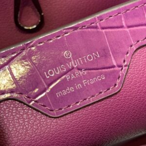 Túi Louis Vuitton LV Capucines Họa Tiết Vân Cá Sấu Siêu Cấp 27x21x10cm (2)