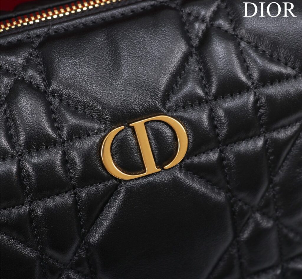 Túi Siêu Cấp Dior Caro Chất Da Bóng Màu Đen 20cm (2)