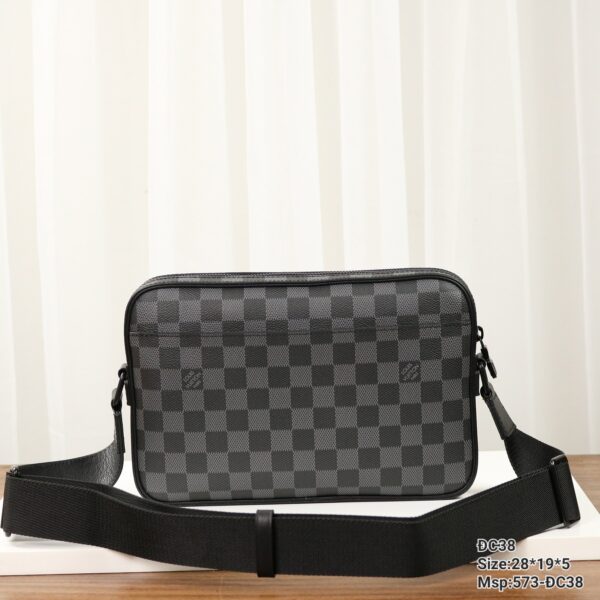 Túi Siêu Cấp Louis Vuitton LV Bag Nam Họa Tiết Monogram 28x19x5cm (1)