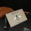 Túi Xách Gucci Clutch Nam Họa Tiết GC Ong Cao Cấp 30x20x2cm (2)