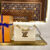 Túi Xách Hàng Hiệu Louis Vuitton LV Twist Da Bò Siêu Cấp 24cm (2)