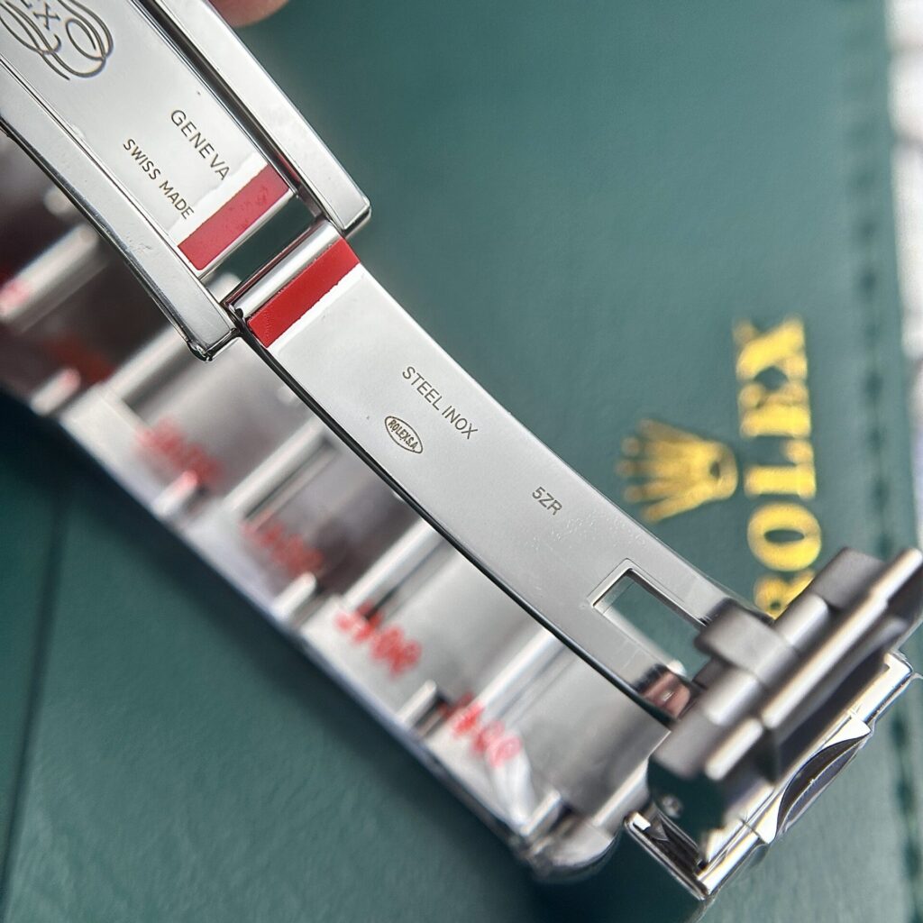 Đồng Hồ Rolex Explorer 124270 Replica Cao Cấp Mặt Đen Nhà Máy Clean 36mm (1)