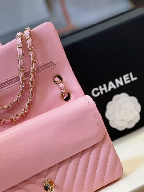 Túi Chanel Classic Rep 11 Cao Cấp Họa Tiết Chữ V Màu Hồng 23cm (2)