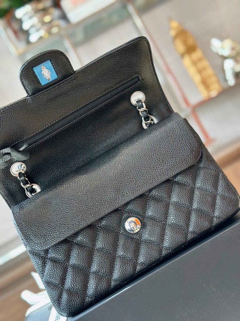 Túi Xách Chanel Classic Rep 11 Cao Cấp Màu Đen Khóa Bạc 23cm (2)