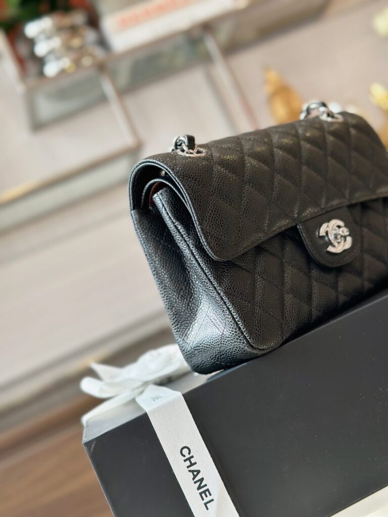 Túi Xách Chanel Classic Rep 11 Cao Cấp Màu Đen Khóa Bạc 23cm (2)