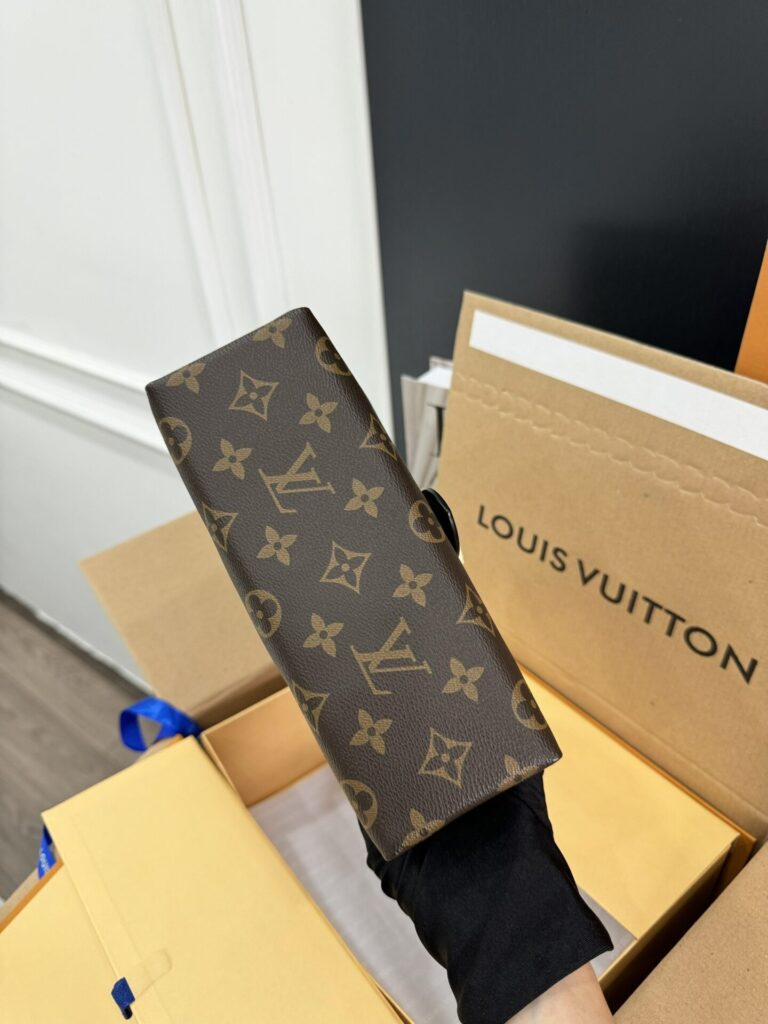 Túi Xách Louis Vuitton LV Locky BB Monogram Da Bò 20x7 (2)