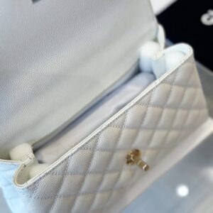 Túi Xách Nữ Chanel Coco Màu Trắng Da Hạt Rep 11 Khóa Vàng 23cm (2)