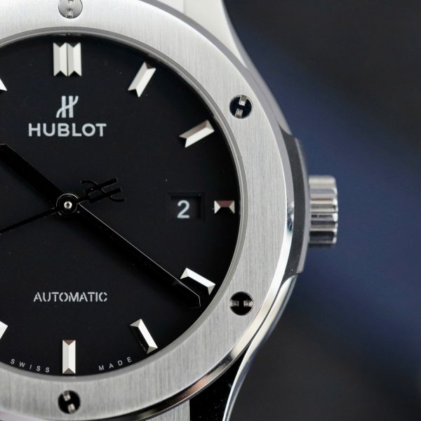 Đồng Hồ Hublot Classic Fusion Titanium Màu Đen