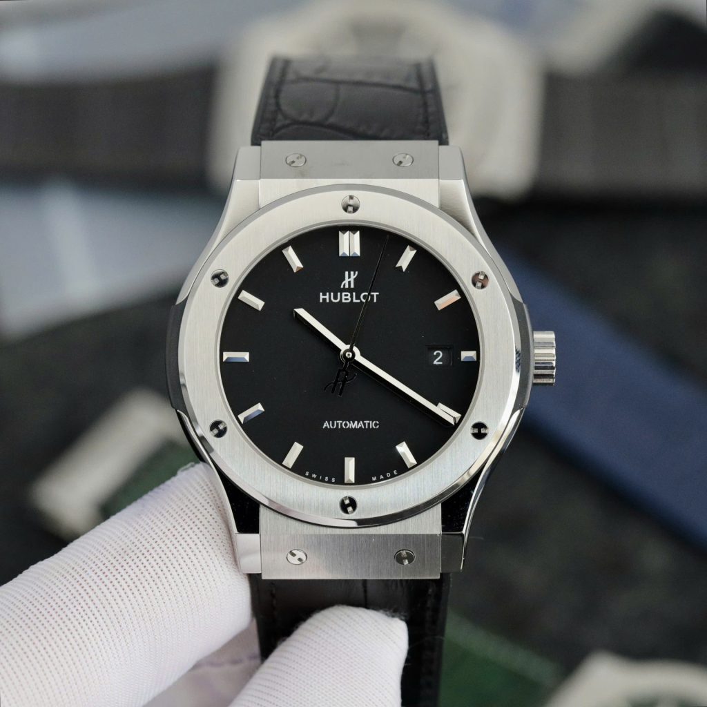 Đồng Hồ Hublot Classic Fusion Titanium Màu Đen Rep 11 Nhà Máy JJF