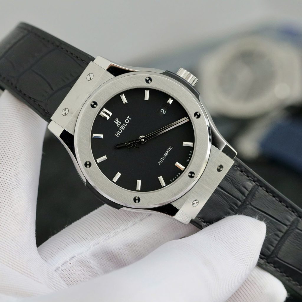 Đồng Hồ Hublot Classic Fusion Titanium Màu Đen Rep 11 Nhà Máy JJF