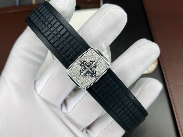 Đồng Hồ Patek Philippe Aquanaut 5167-300G Độ Kim Cương Moissanite (10)