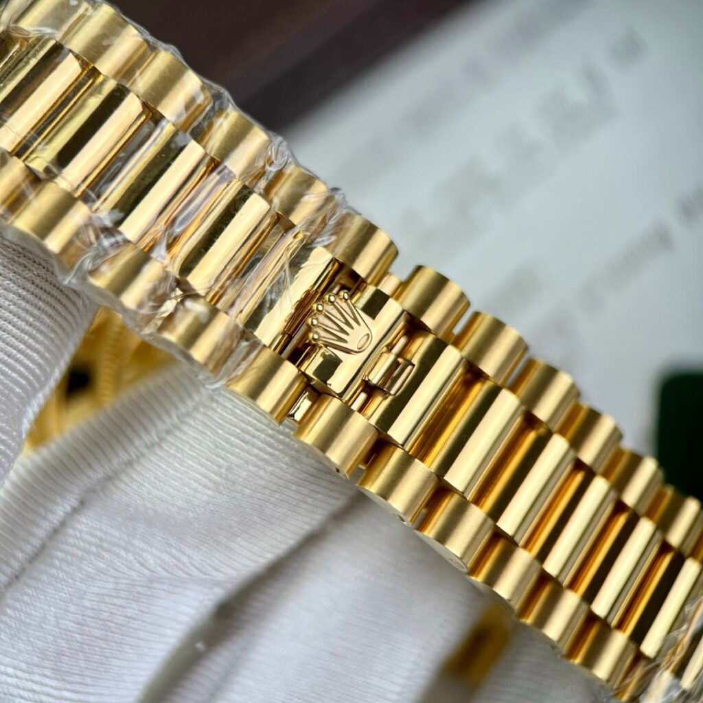 Đồng Hồ Rolex Day-Date Bọc Vàng