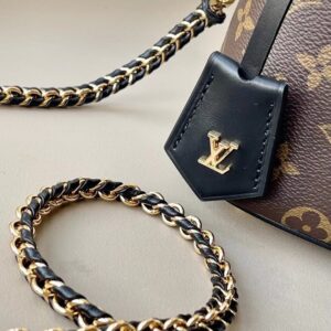 Túi Xách Nữ Louis Vuitton LV Vanity Họa Tiết Monogram Cao Cấp 19x13x11cm (1)
