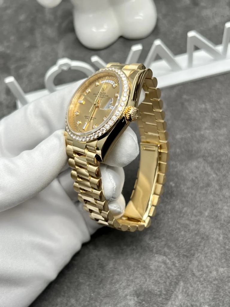 Đồng Hồ Rolex Day-Date Vàng Khối 18K