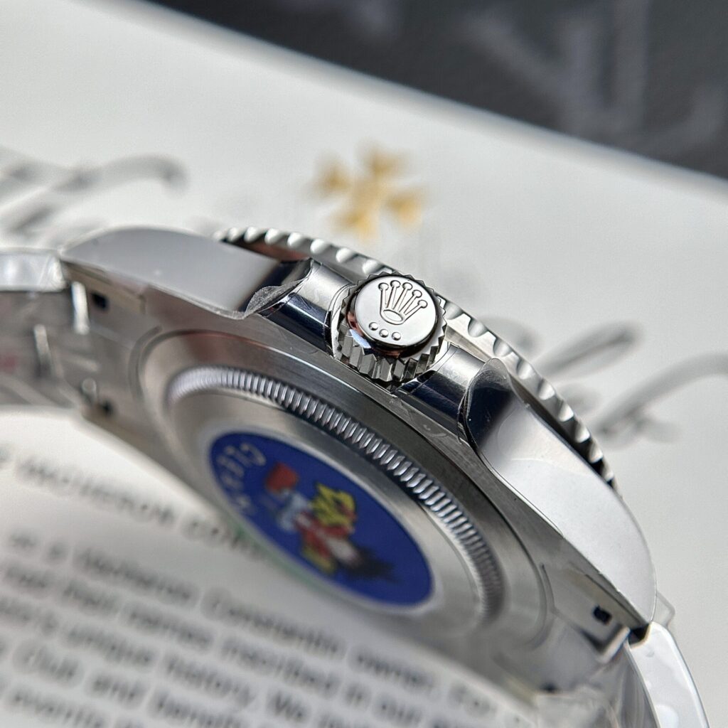 Đồng Hồ Rolex GMT-Master II 116710LN Phiên Bản 2023