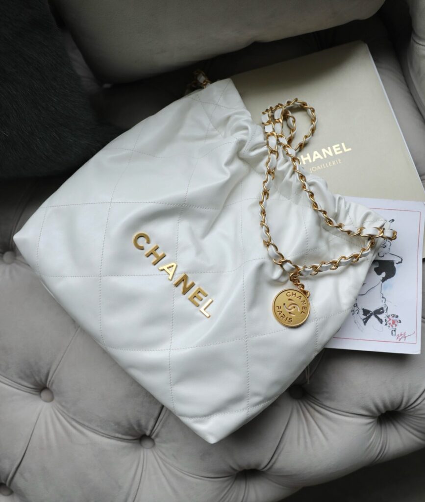 Túi Xách Chanel 22 Shopping Replica 11 Cao Cấp Màu Trắng 35cm (2)