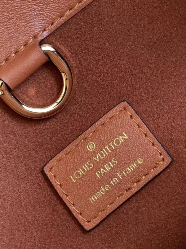 Túi Xách Louis Vuitton LV Lock It MM Rep 11 Cao Cấp Nữ Da Bê 36x29cm (2)