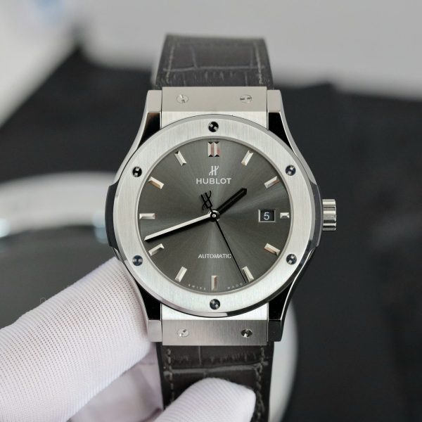 Đồng Hồ Hublot Nam Rep 11 Classic Fusion Titanium Màu Xám JJF 2024