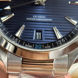 Đồng Hồ Omega Seamaster Replica Cao Cấp Mặt Xanh Nhà Máy VS (3)