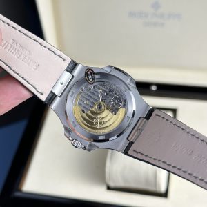 Đồng Hồ Patek Philippe Nautilus 5711 Replica 11 Dây Da Đen