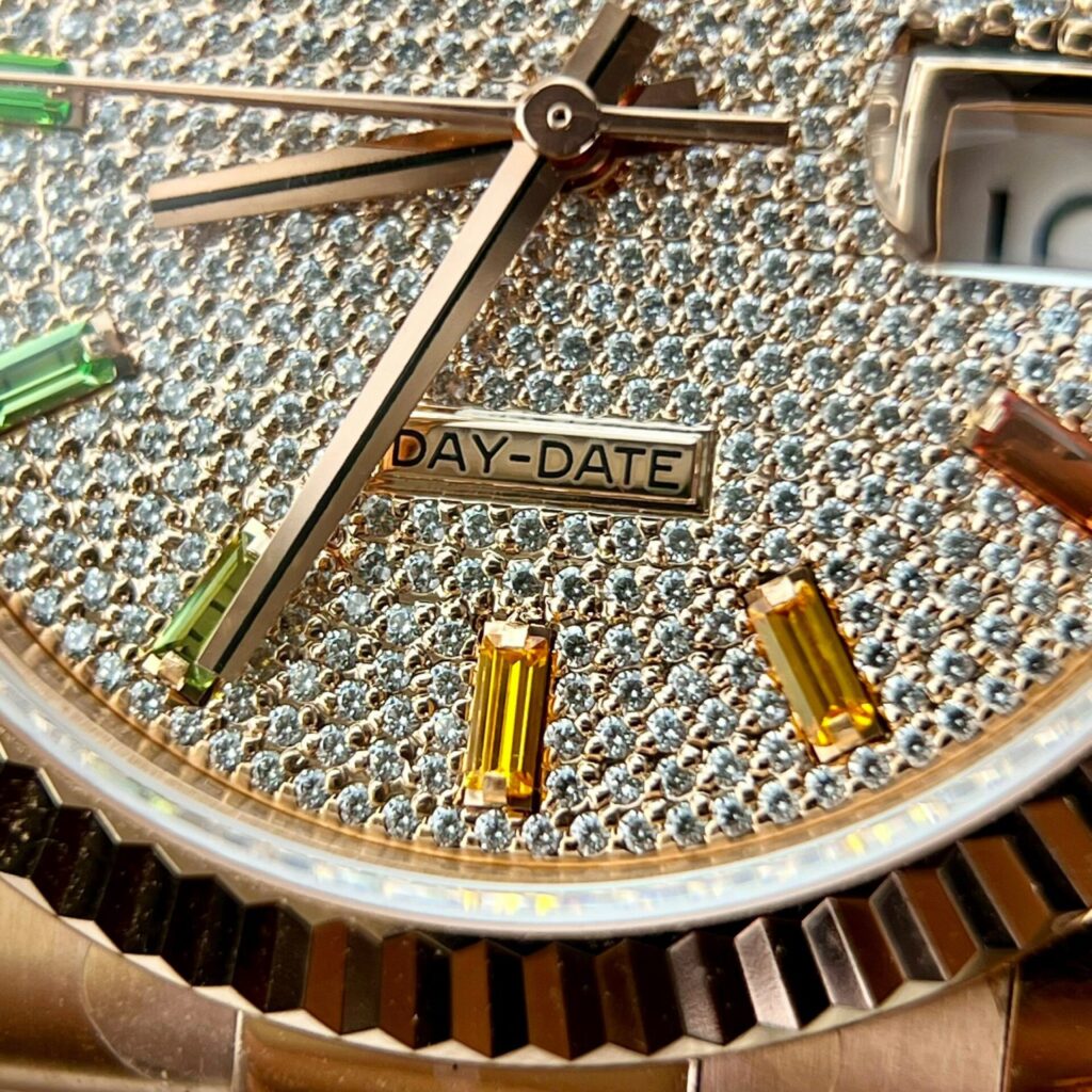 Đồng Hồ Rolex Day-Date Đính Full Đá Cọc Số 7 Màu GMF 40mm (2)