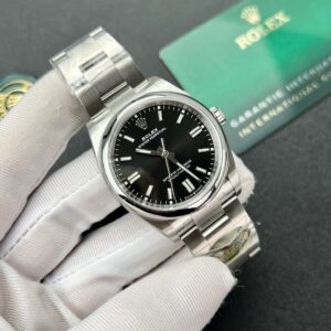 Dong-ho-rolex-oyster-perpetual-126000-mat-so-den-nha-may-clean-36mm (2)