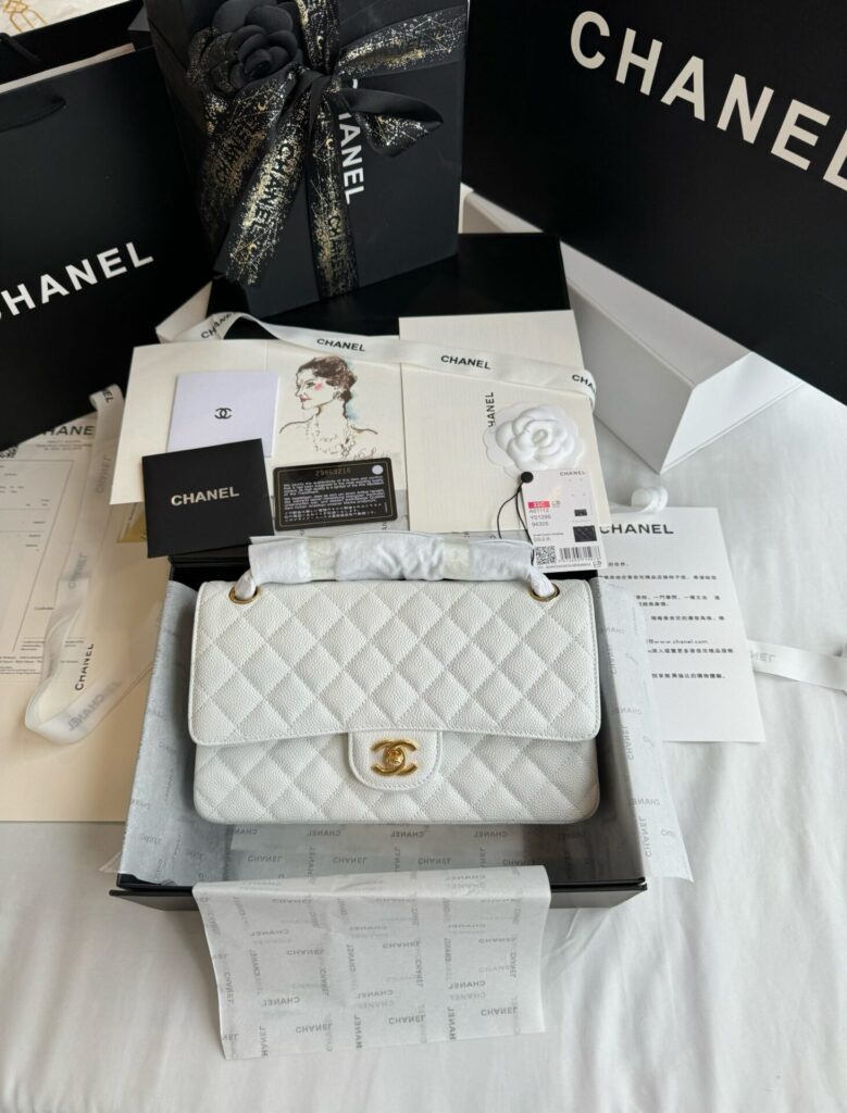 Túi Xách Chanel Medium Classic Siêu Cấp Nữ Màu Trắng Khóa Vàng 25 (2)