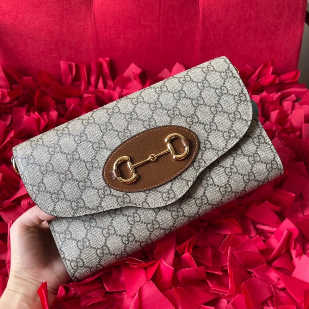 Gucci Replica Handbags Collection Captivates Fashion Enthusiasts