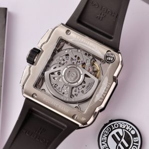 Đồng Hồ Hublot Square Bang Titanium Viền Đính Moissanite Rep 11 42mm (6)