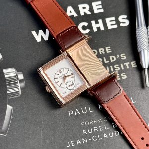 Đồng Hồ Jaeger LeCoultre Master Reverso Tribute Small Seconds Replica 30x40mm (10)