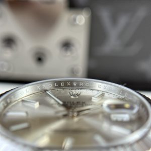 Đồng Hồ Rolex DateJust 126334 Chế Tác Mặt Số Bạc Nhà Máy VS 41mm (1)