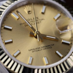 Đồng Hồ Rolex DateJust Chế Tác Bọc Vàng Cọc Số Dạ Quang GM Factory (1)