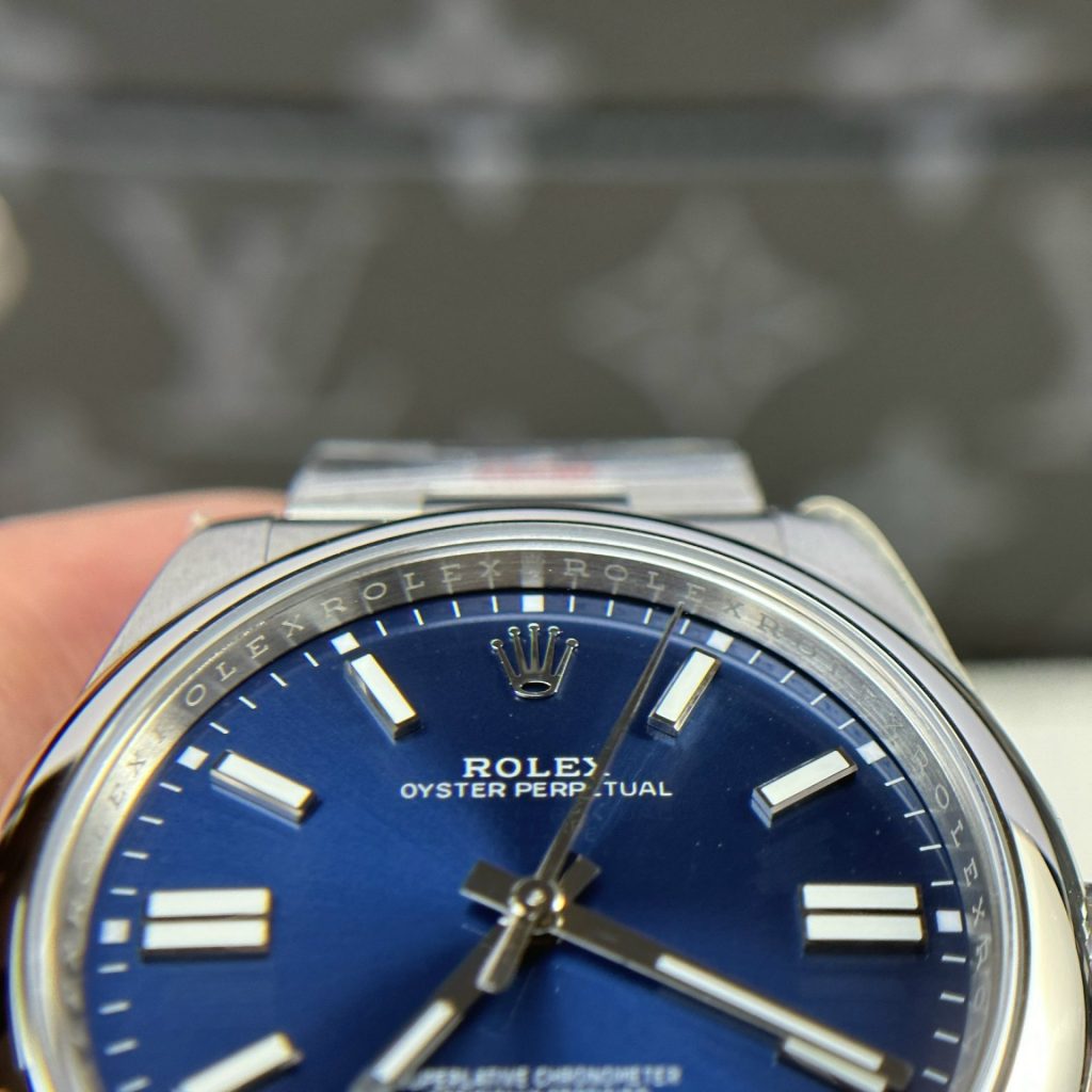 Đồng Hồ Rolex Oyster Perpetual 124300 Blue Dial Nhà Máy Clean 41mm (1)